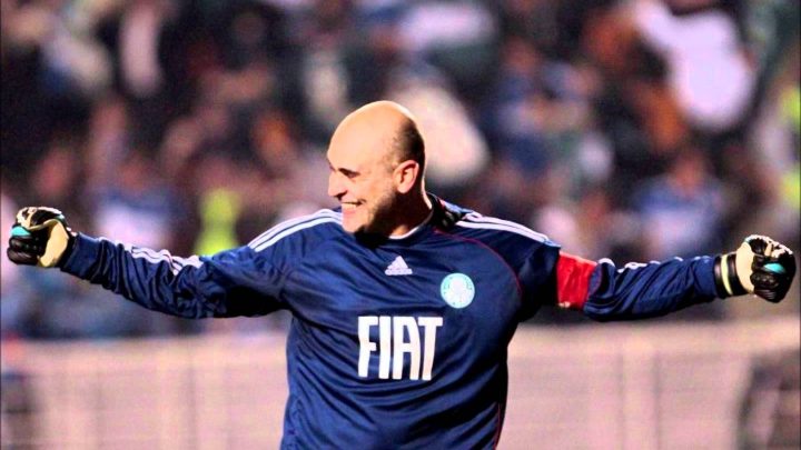 Marcos Roberto Silveira Reis Football Player wearing fiat sponsored football jersey